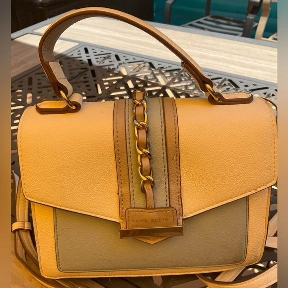 Perfect crossbody purse - Picture 5 of 6